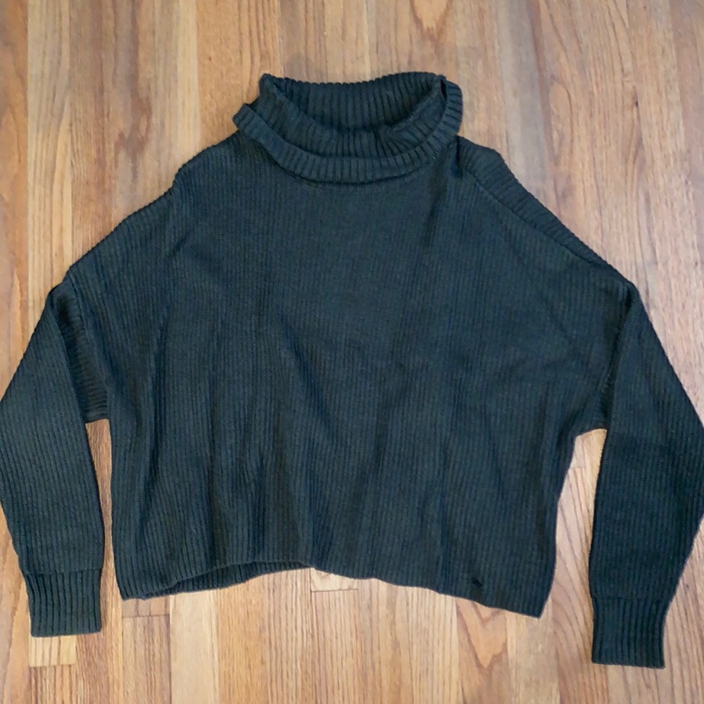 Hollister Sweater
